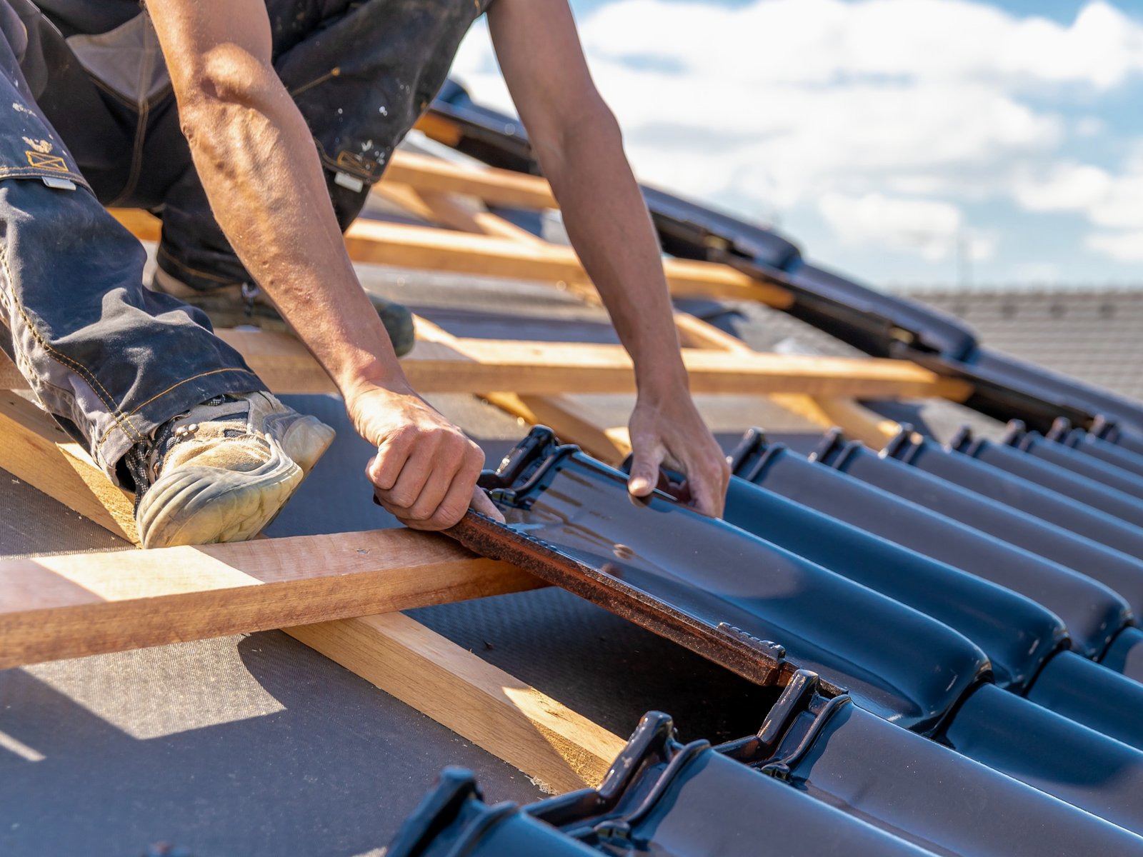 Apex Roofing LLC — roofing contractor in Clear Spring, MD