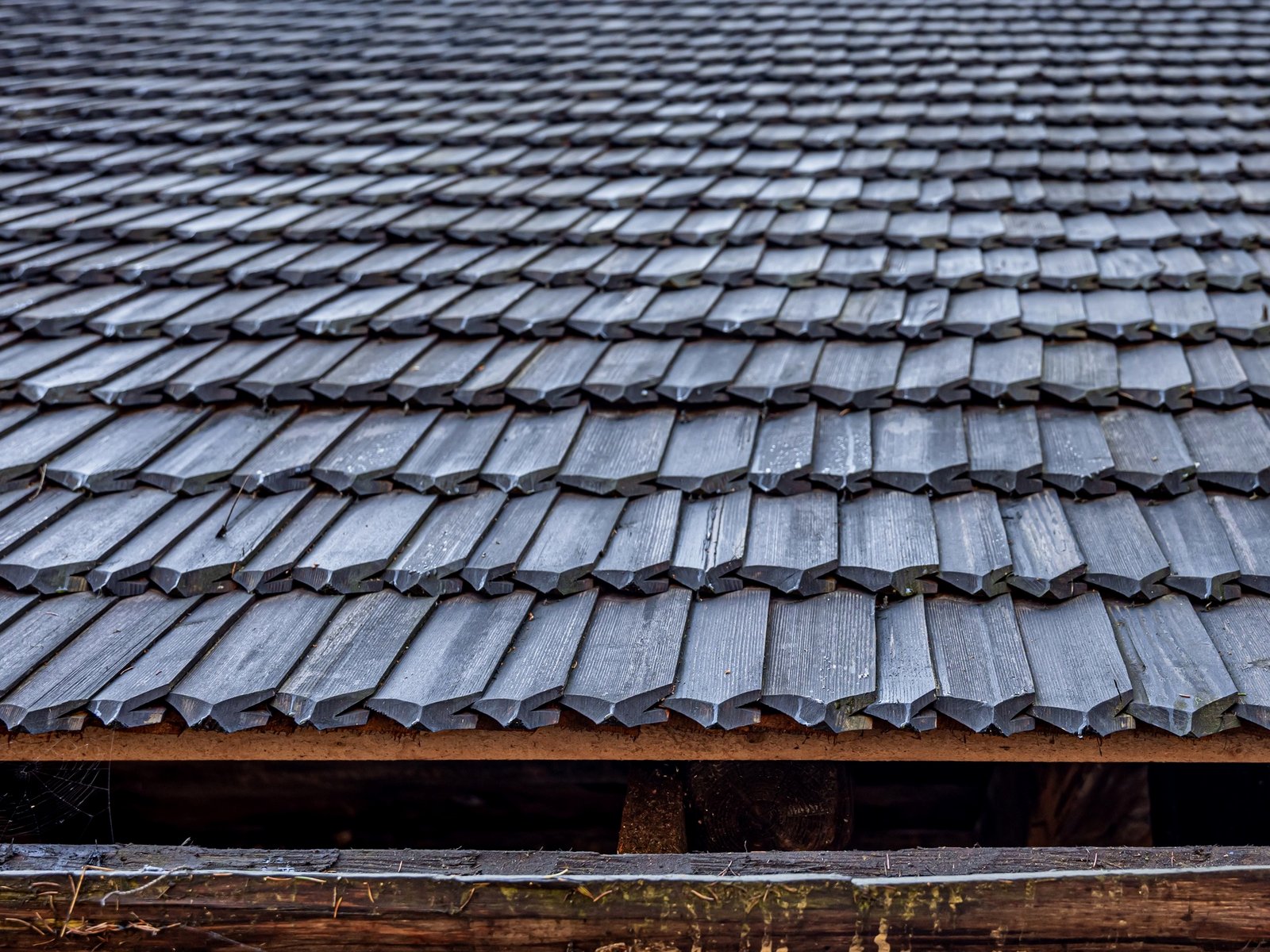 G&E Roofing Co, Inc — roofing contractor in Barberton, OH