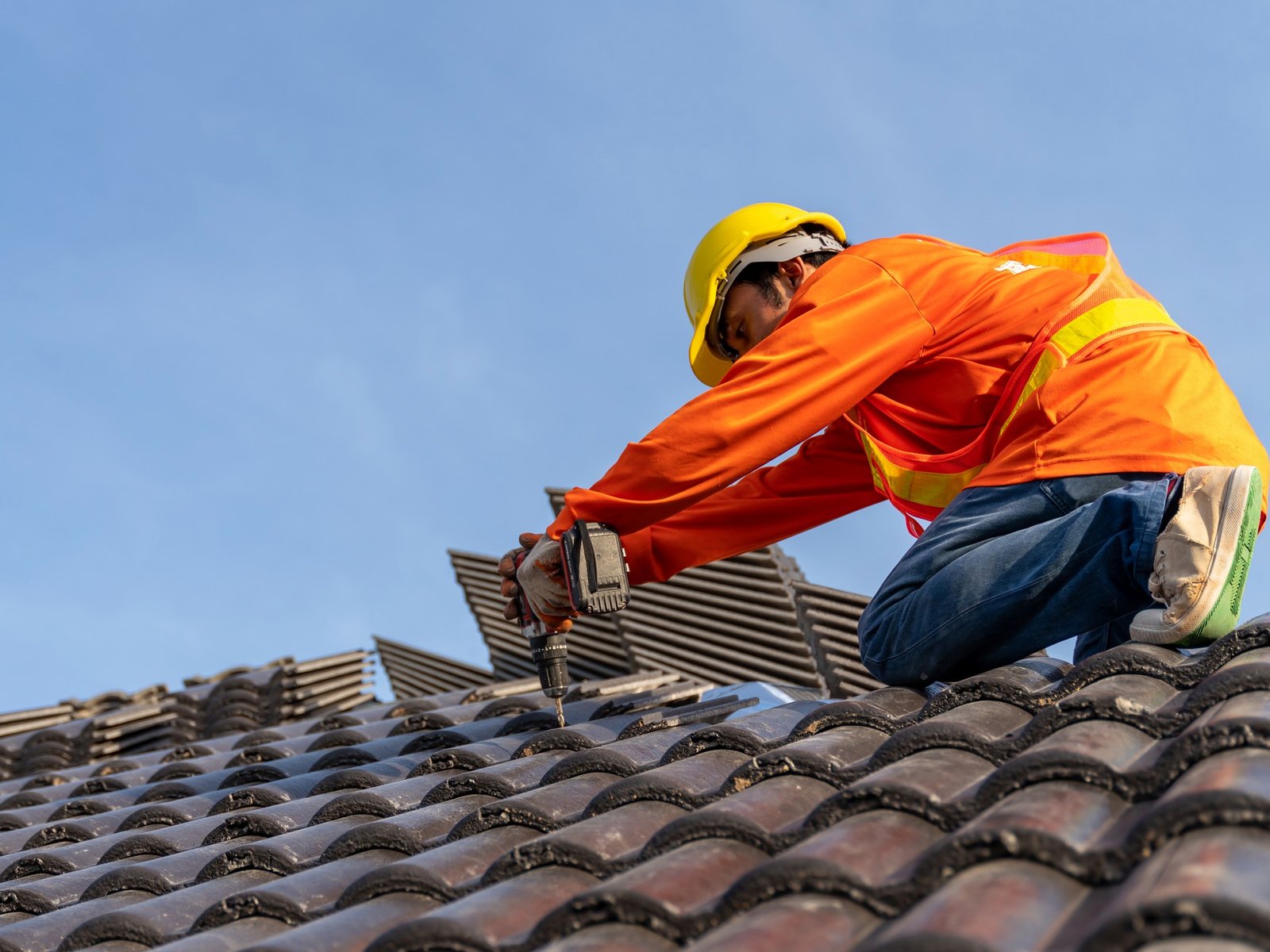 Premier Roofing Solutions — roofing contractor in Coopersburg, PA
