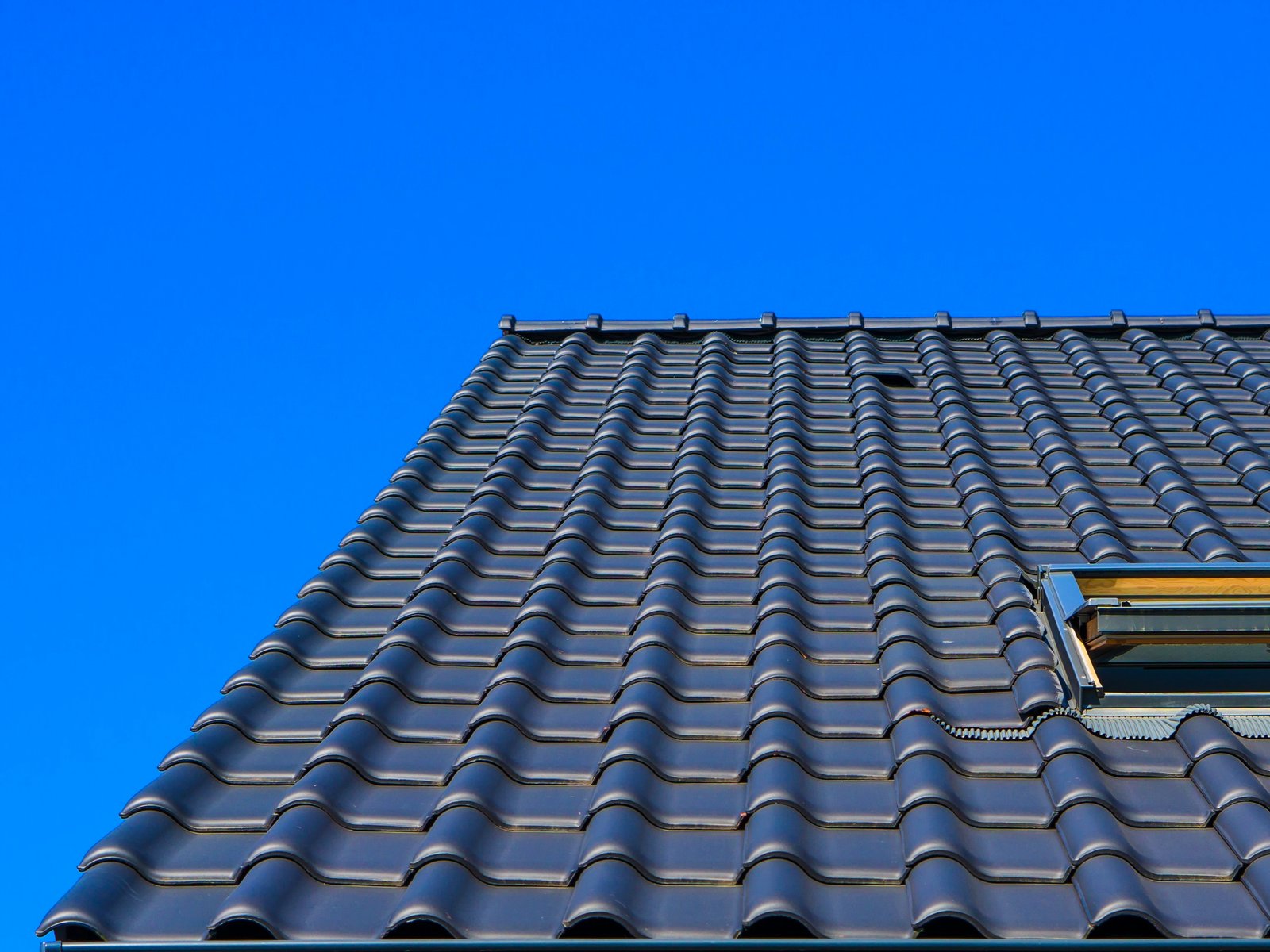 Patuxent Roofing & Contracting — roofing contractor in Damascus, OR