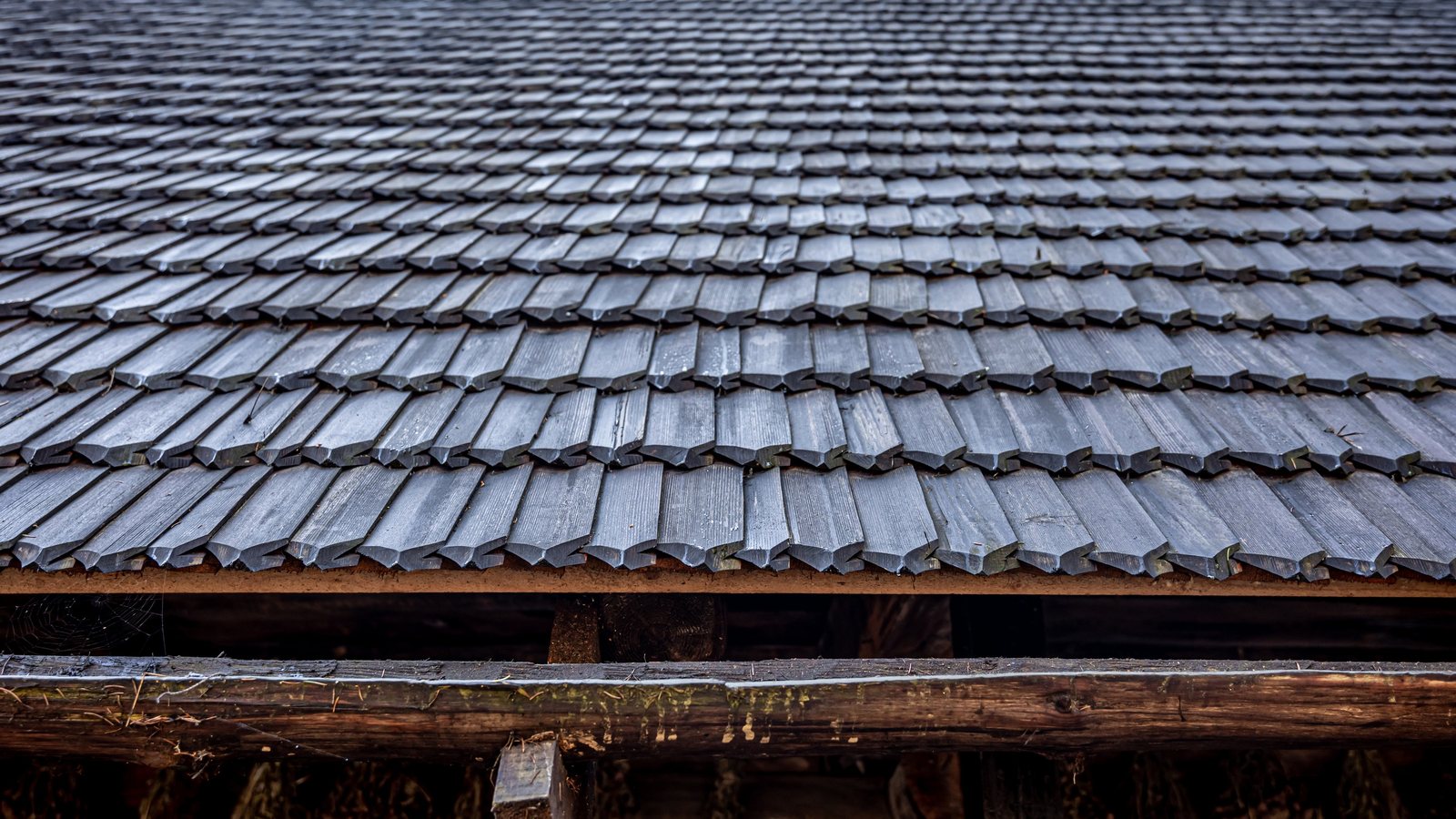 Roofing work in Texas